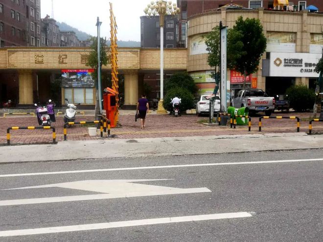 丹江口小区物业私自改装自动扶梯引发严重安全隐患